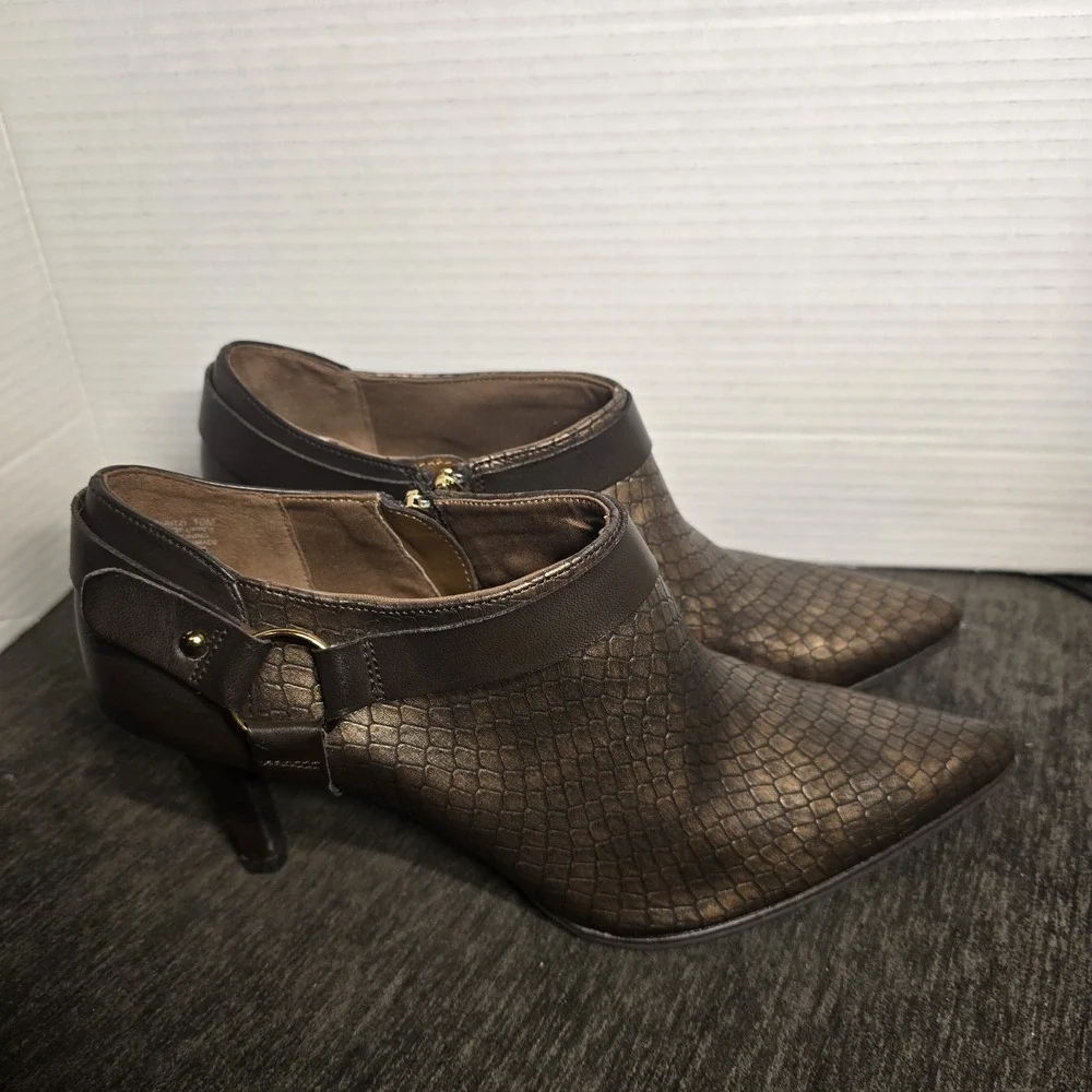 Bandolino Bronze Snake-Embossed Pointed-Toe Booties Womens Size 10M
